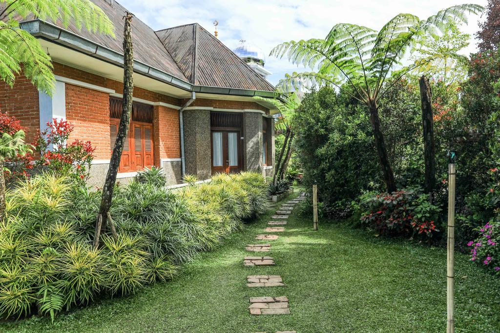 Rumah Pakankamih Bukittinggi Kültér fotó