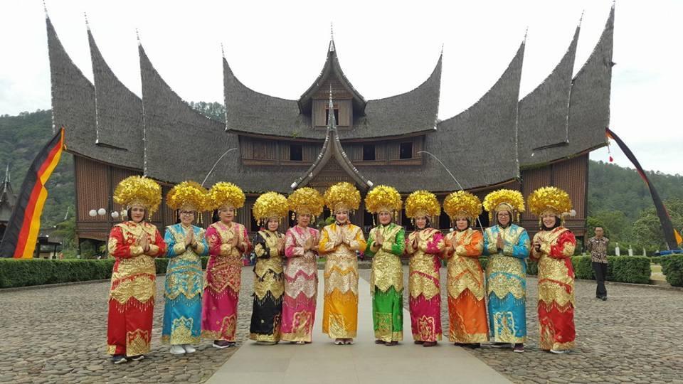 Rumah Pakankamih Bukittinggi Kültér fotó